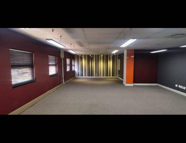 BUSINESS PROPERTY TO RENT IN TYGER VALLEY